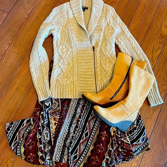 Fall outfit 🍁 - Picture 1 of 11